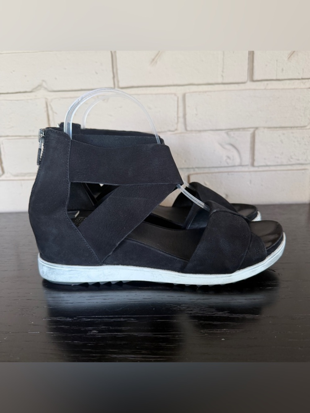 Eileen Fisher Sport Viv Wedge Women Black Trumbled Nubuck Sandals Size 8 Comfort